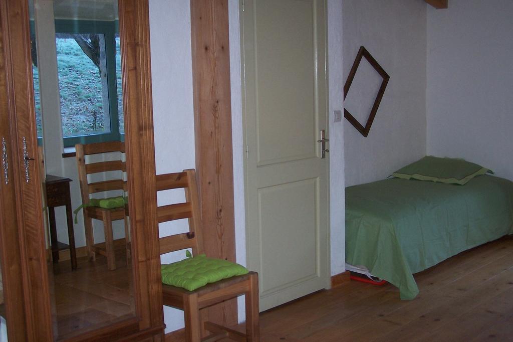 Salomony Chambre D'Hotes Marcols-les-Eaux Экстерьер фото